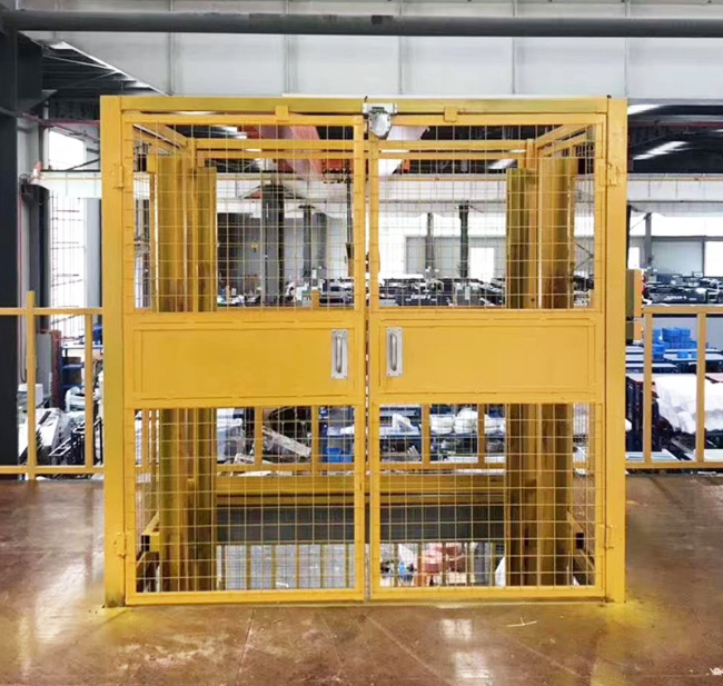 泉州智能导轨式升降机亮相